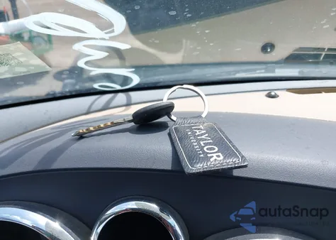 2006 Pontiac Solstice из США, поврежденный, VIN 1G2MB33B06Y110636